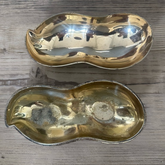 Silver Peanut-Shaped trinket Box - Picture 3 of 4